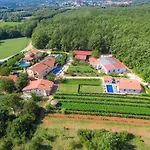 Jakov By Interhome * Žminj
