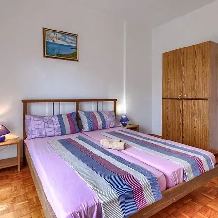 Prázdninový dům Jakov By Interhome *