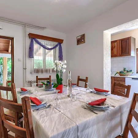 Jakov By Interhome *