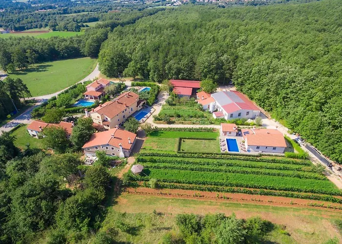 Jakov By Interhome * Žminj