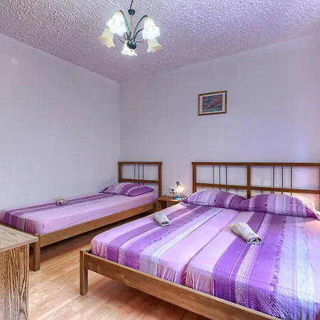 Jakov By Interhome *