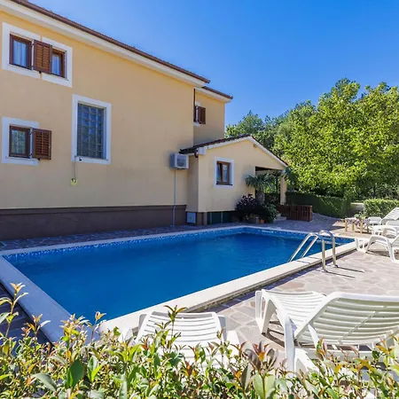 Dom wakacyjny Jakov By Interhome