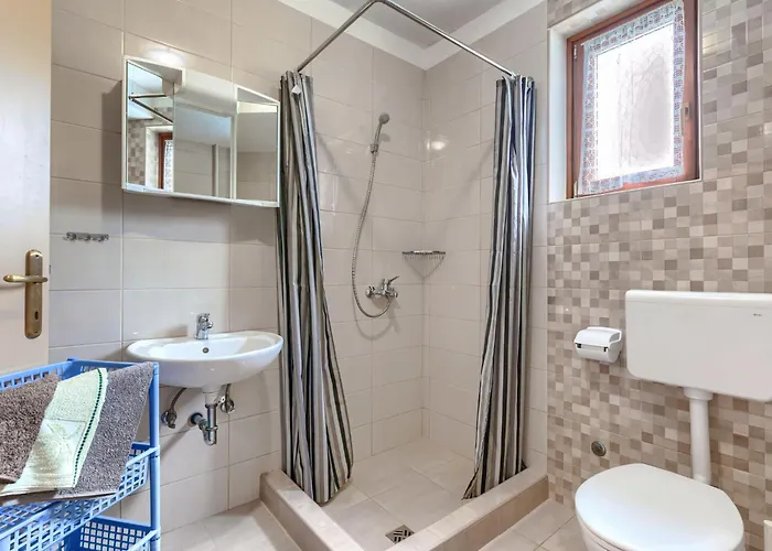 Vikendica Jakov By Interhome Zminj