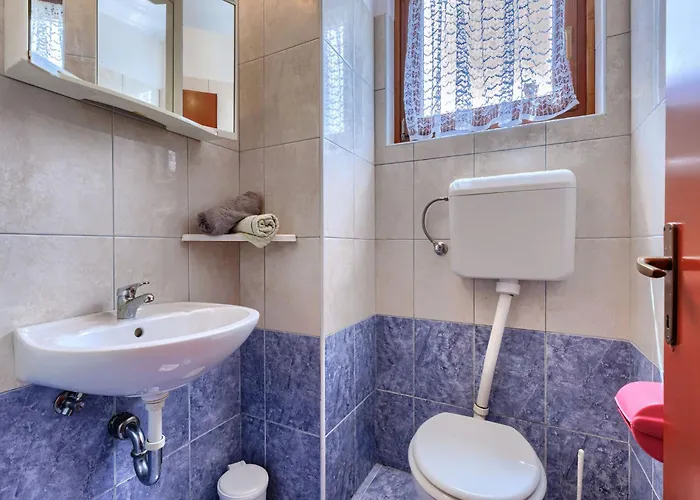 Jakov By Interhome * Zminj