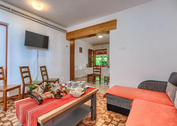 Jakov By Interhome Zminj