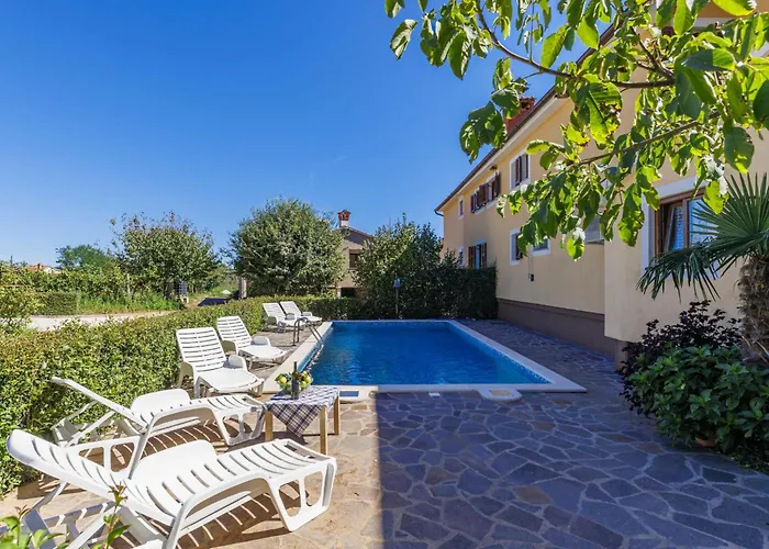 Vikendica Jakov By Interhome Zminj